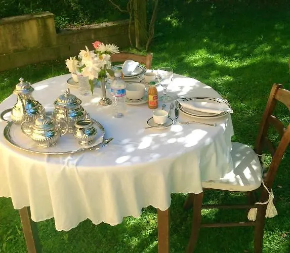 La Casanova Bed & Breakfast